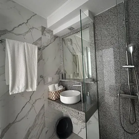 ゲストハウス Fiosal 2 3*